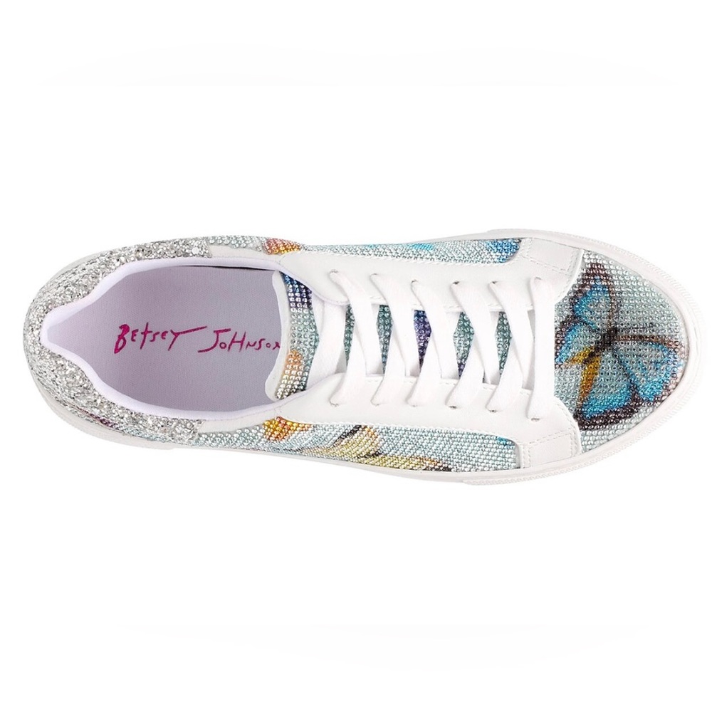 🌺Spring Ready Betsey Johnson Sneakers🌺